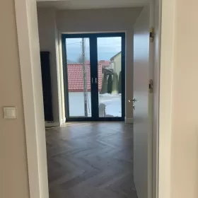 Wynajmę luksusowy lokal usługowy 86 i 70m2 (piętro) Nowy Sącz ul.Prusa