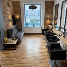 Sprzedam Odstąpie Salon Fryzjerski/Barber z całym wyposażeniem Katowice 