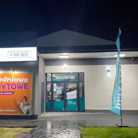 Wynajmę lokal handlowo-usługowy 160m2 Dęblin centrum