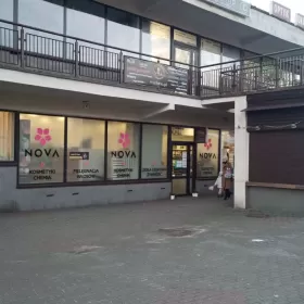 Sprzedam sklep kosmetyczny i ze zdrową żywnością