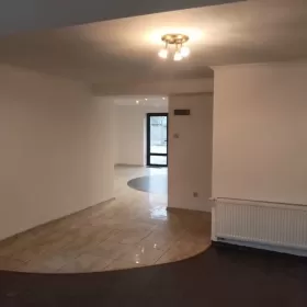 Wynajmę lokal użytkowy 60m2. Lowicz.