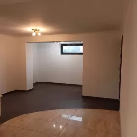 Wynajmę lokal użytkowy 60m2. Lowicz.