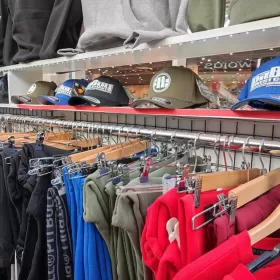 Sprzedam dobrze prosperujący sklep PITBULL,EXTREME HOBBY