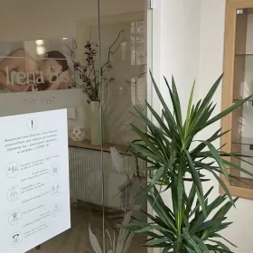 Sprzedam Kosmetyczny Instytut Dr Irena Eris w Bełchatowie