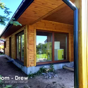 Budowa i remont domów drewnianych, tarasów, wiat, płotów drewnianych i inne usługi stolarskie
