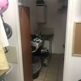 Odstąpię sklep z Odzieżą używaną Niski Czynsz