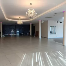 Wynajmę Lokal w Centrum Andrespola