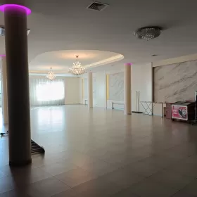 Wynajmę Lokal w Centrum Andrespola
