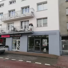 Lokal użytkowy z wejsciem od ulicy wynajmę