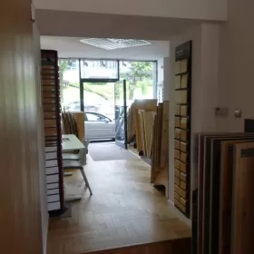 Lokal użytkowy z wejsciem od ulicy wynajmę