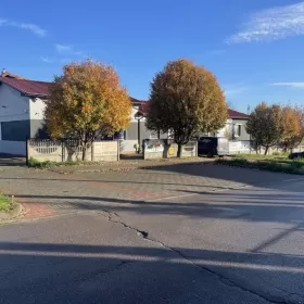Sprzedam firmę sklep zaopatrzenie lakierni