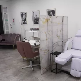 Sprzedam salon paznokci, salon kosmetyczny