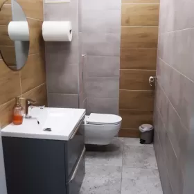 Sprzedam salon paznokci, salon kosmetyczny