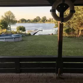 Działka do własną  linią  brzegową jez.  Kamienieckie  z domkiem, własna plaża,  pomost