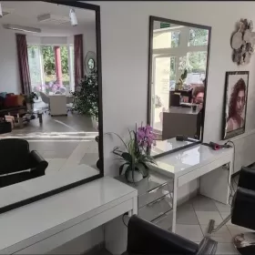 Sprzedam Odstąpię działający salon fryzjerski Gdynia 