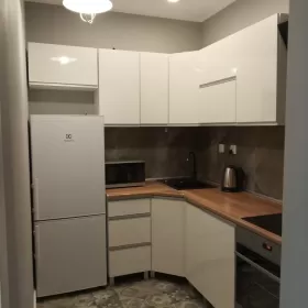 Bezpośrednio 2 pokoje 38 m2, Sokołowska, metro, garaż