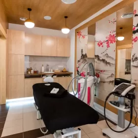 Sprzedam SPA Salon Urody - w Galerii Handlowej - działający