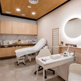 Sprzedam SPA Salon Urody - w Galerii Handlowej - działający